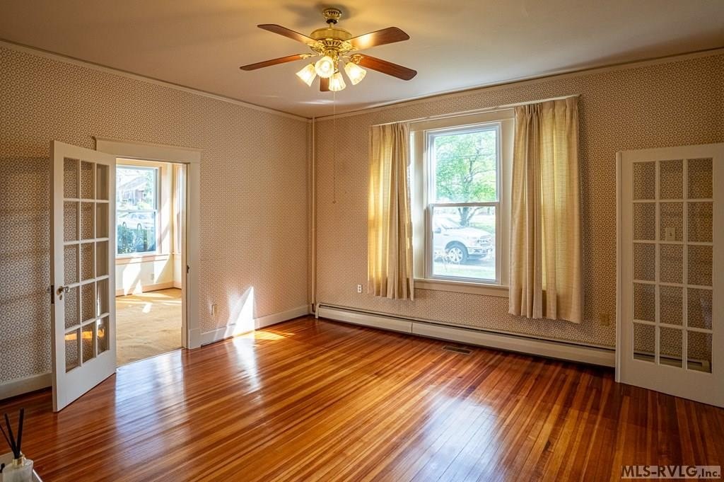 Single Family 4BR 2BA - 1123 Jefferson Street, Boydton, VA