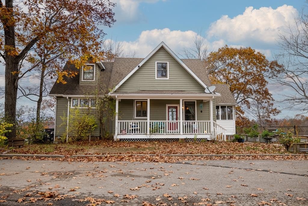 Single Family 3BR 5BA - 207 Rock Ridge Road, Hazard, KY