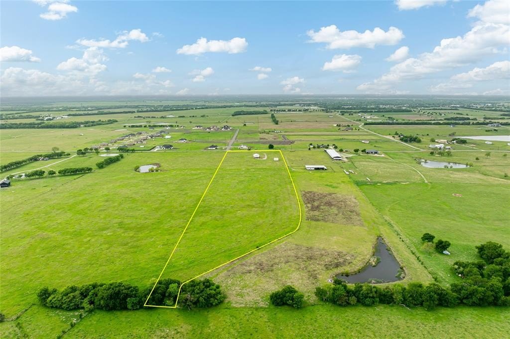 Single Family 3BR 2BA - 435 County Road 4875, Celeste, TX
