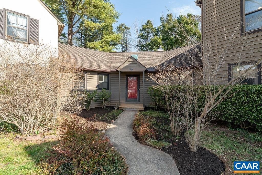 Single Family 4BR 3BA - 751 EXTON CT, CHARLOTTESVILLE, VA