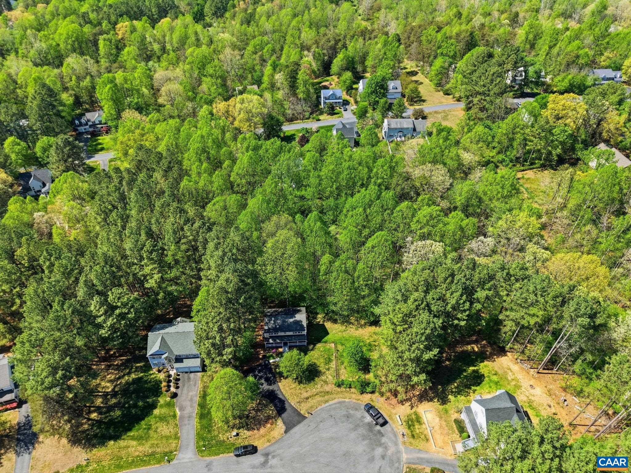 Single Family 3BR 3BA - 85 MAGNOLIA CT, BARBOURSVILLE, VA