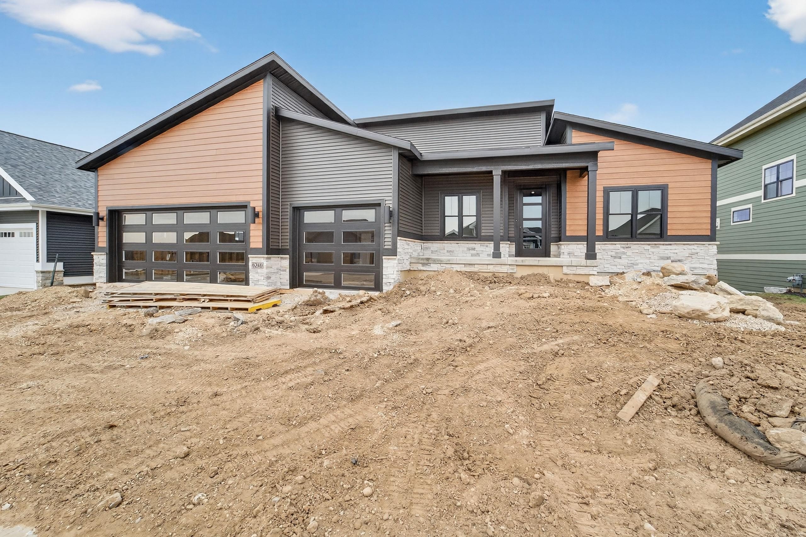 Single Family 3BR 2BA - 6249 Ronald Reagan Drive, DeForest, WI