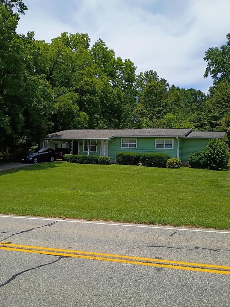Single Family 3BR 2BA - 733 Bell Creek Road, Hiawassee, GA