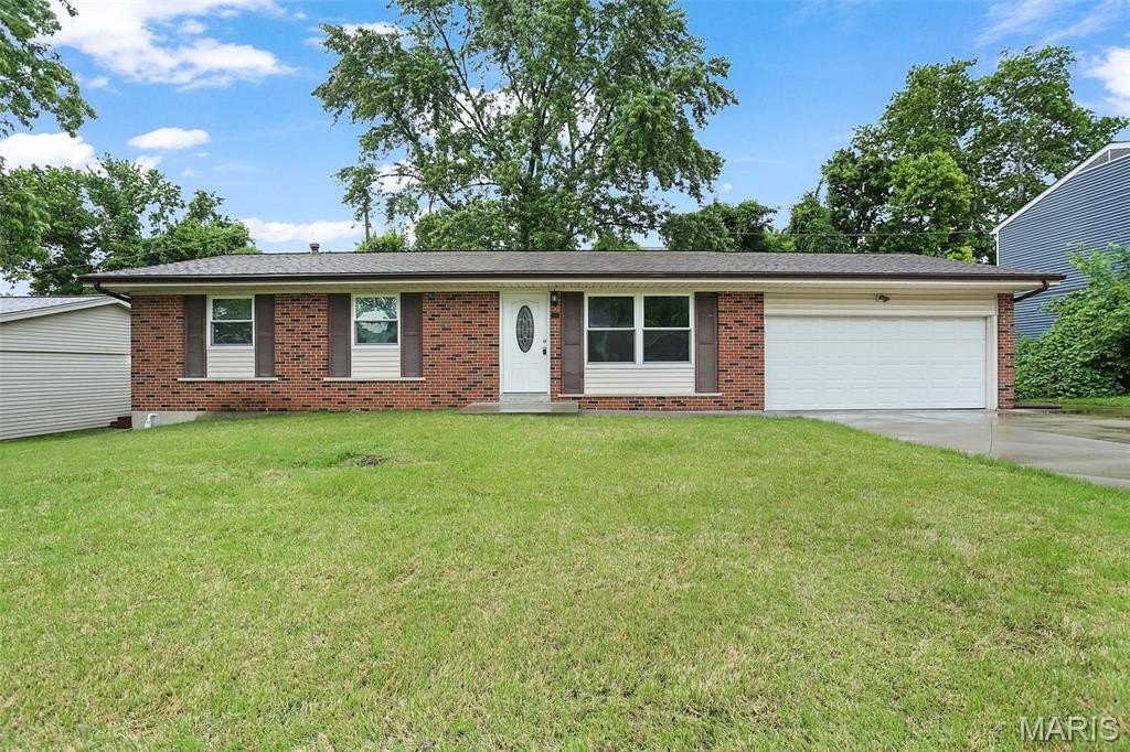 Single Family 3BR 3BA - 120 Briarcliff Drive, St Charles, MO