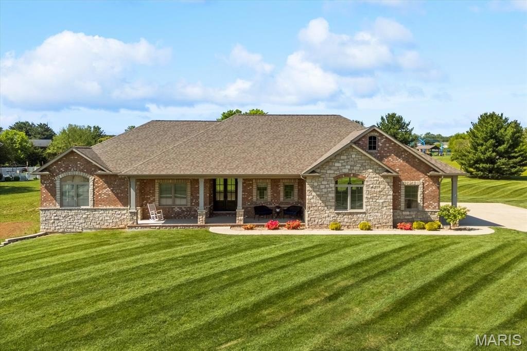 Single Family 3BR 4BA - 701 Williams Landing, Waterloo, IL