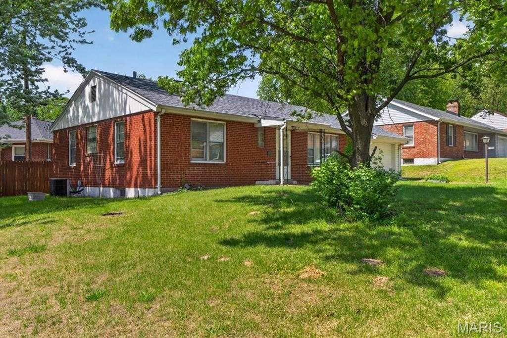 Single Family 2BR 1BA - 5545 Norway Drive, Normandy, MO
