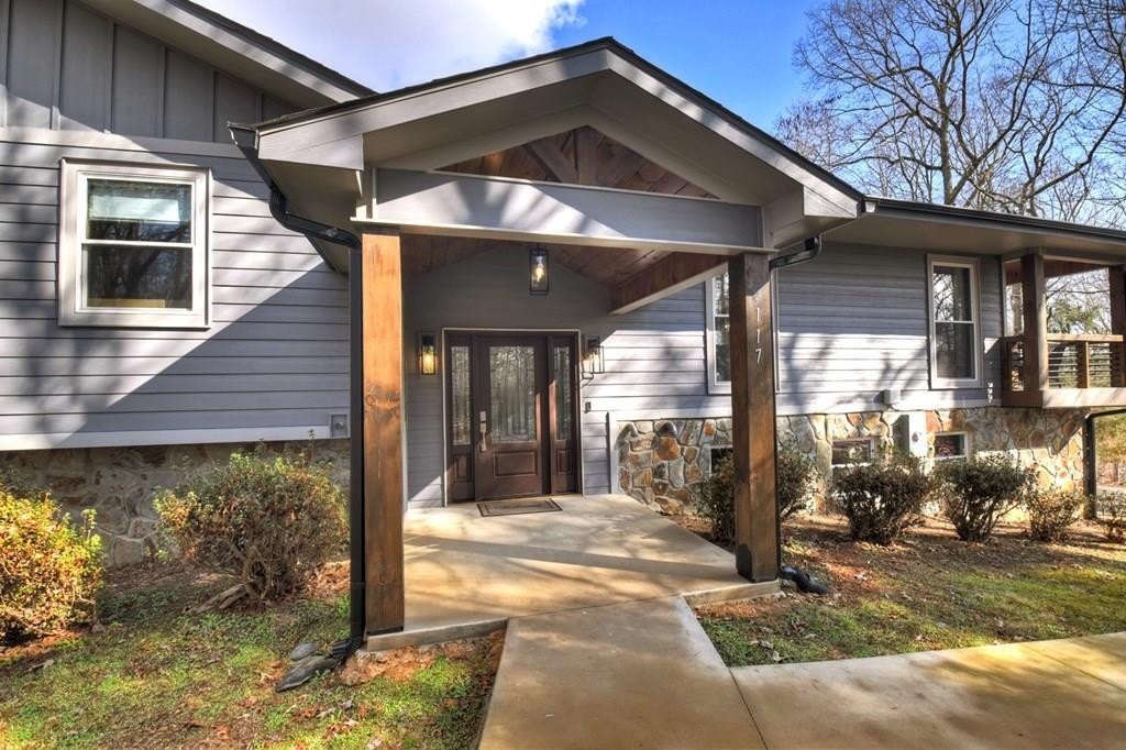 Single Family 4BR 3BA - 117 Milam Street, Blue Ridge, GA