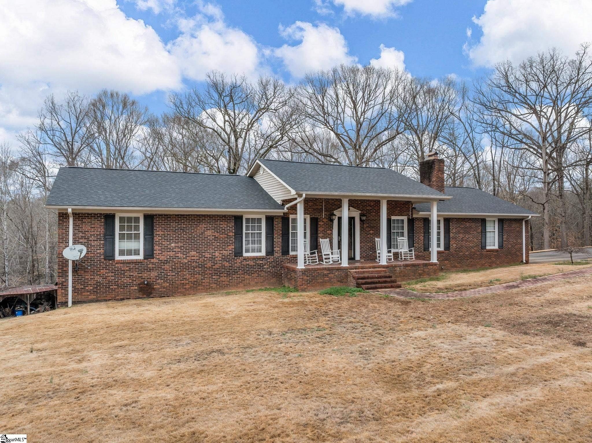 Single Family 3BR 2BA - 170 Oak Ridge Drive, Jonesville, SC