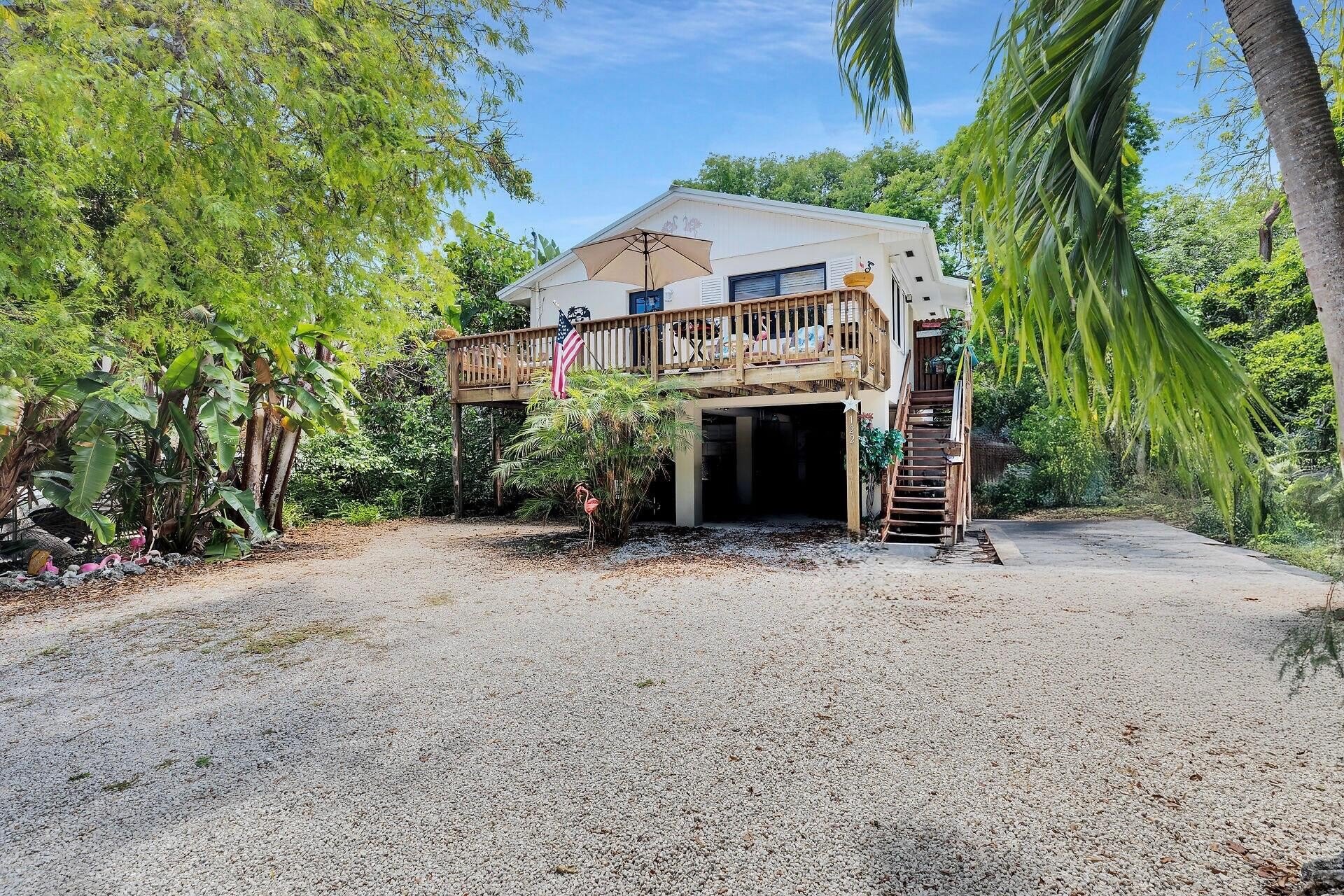 Single Family 2BR 1BA - 122 Ocean View Drive, Key Largo, FL
