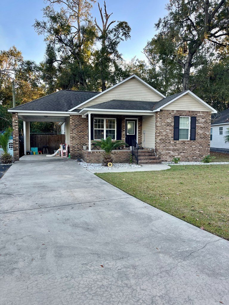 Single Family 3BR 2BA - 118 Melba St, Nashville, GA