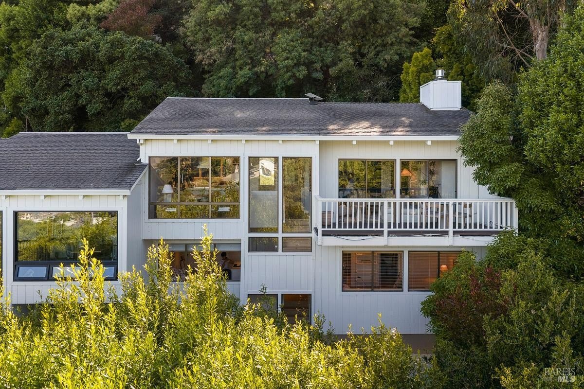Single Family 2BR 3BA - 69 Crescent Avenue, Sausalito, CA