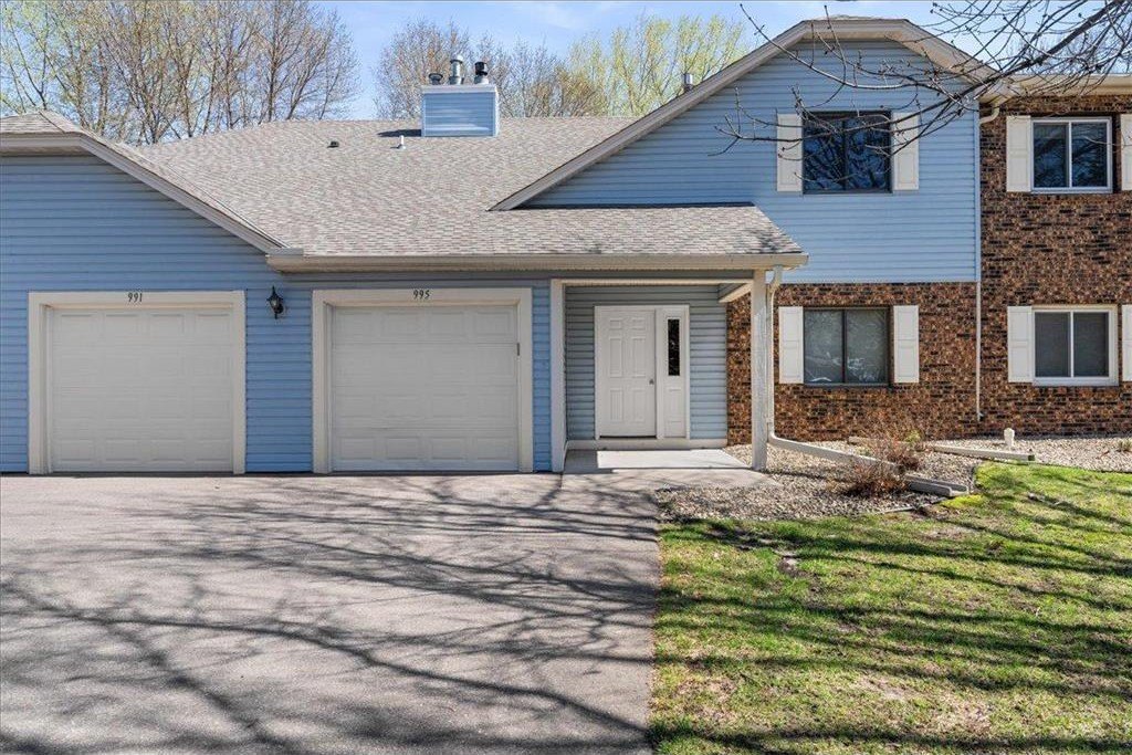 Condo 2BR 1BA - 995 Heritage Court E, Vadnais Heights, MN