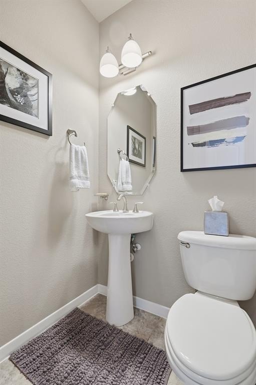 Single Family 4BR 4BA - 3941 Asbury Lane, Addison, TX