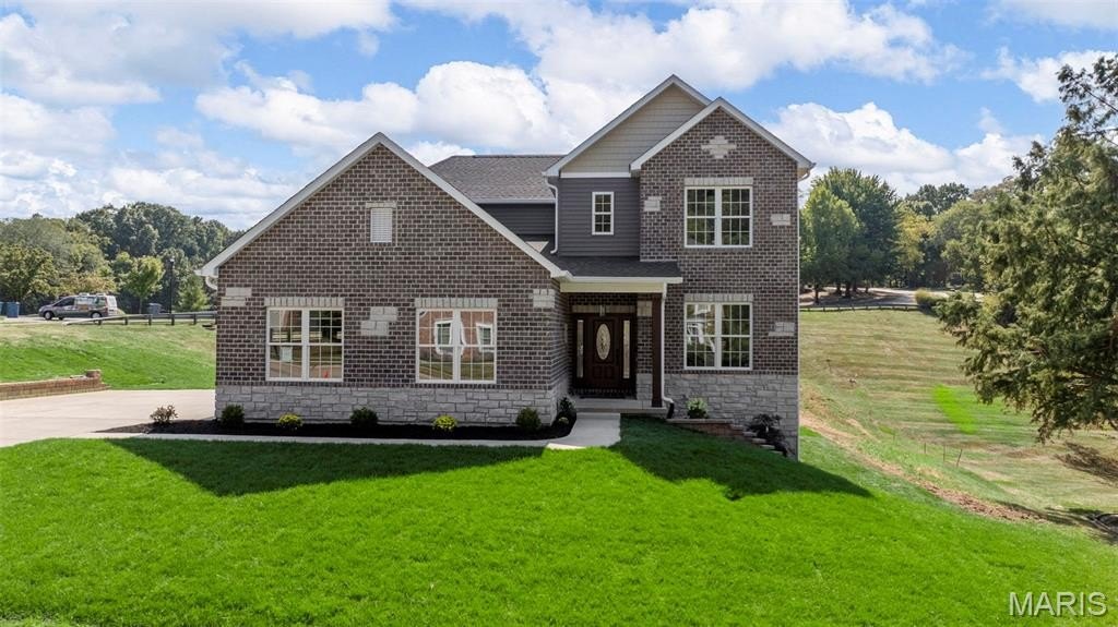 Single Family 5BR 5BA - 1556 Wildhorse Parkway Drive, Chesterfield, MO