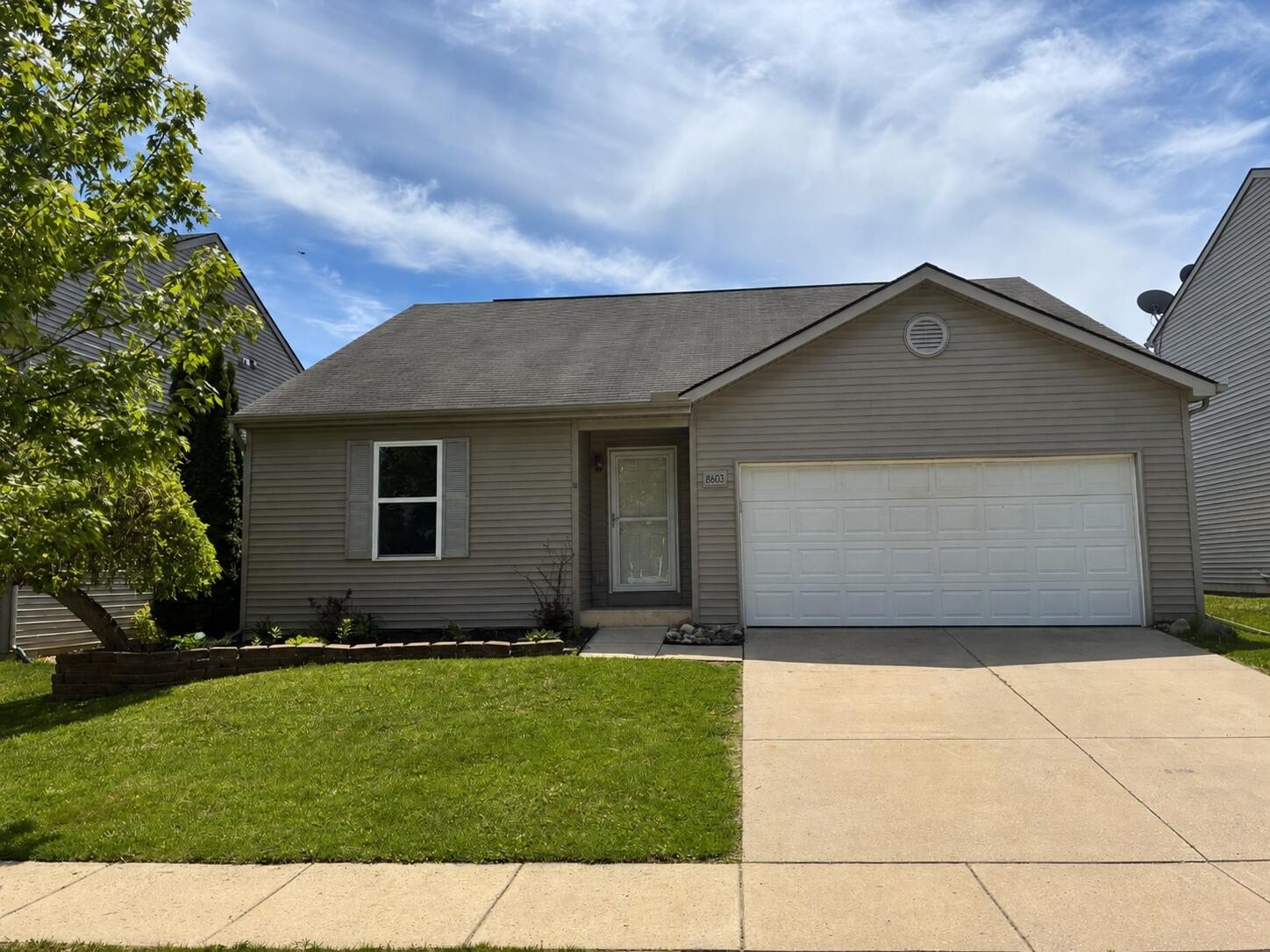 Single Family 3BR 2BA - 8603 Cass River Drive, Fowlerville, MI