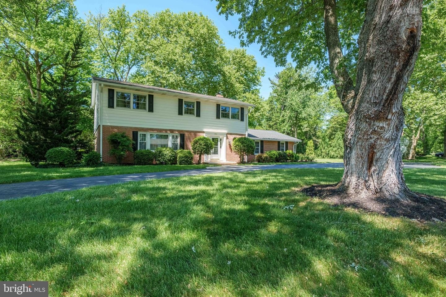 Single Family 4BR 3BA - 206 E FAIRWAYS CIR, SMYRNA, DE