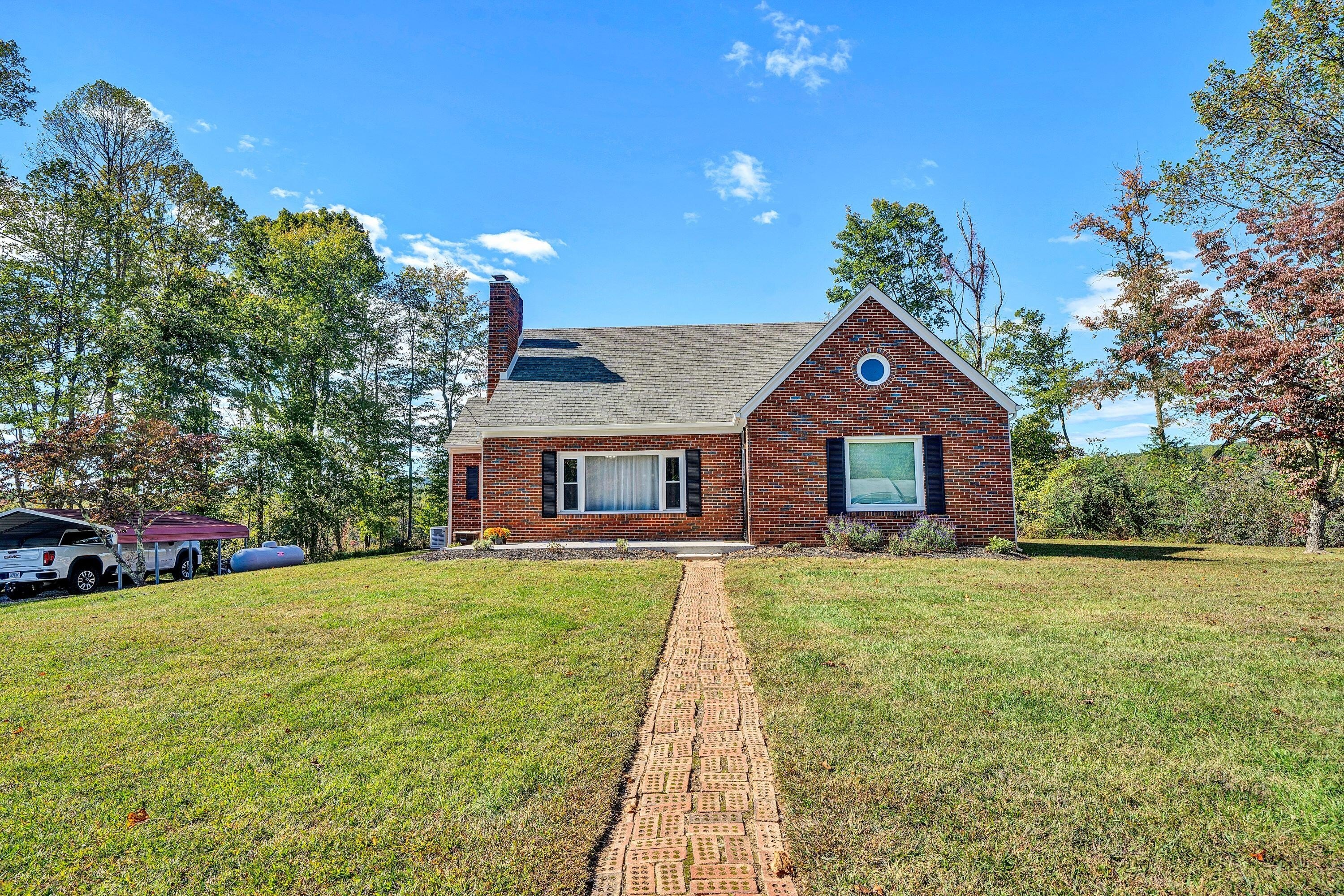 6303 Coopers Mountain Rd  