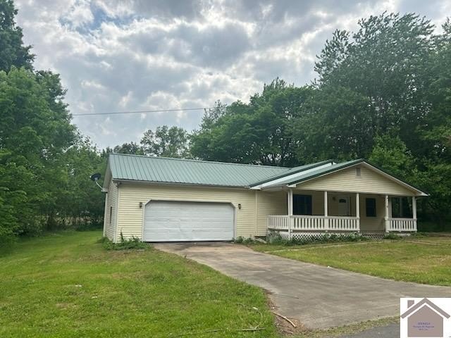 Single Family 2BR 1BA - 11450 Bonham Street, Kevil, KY