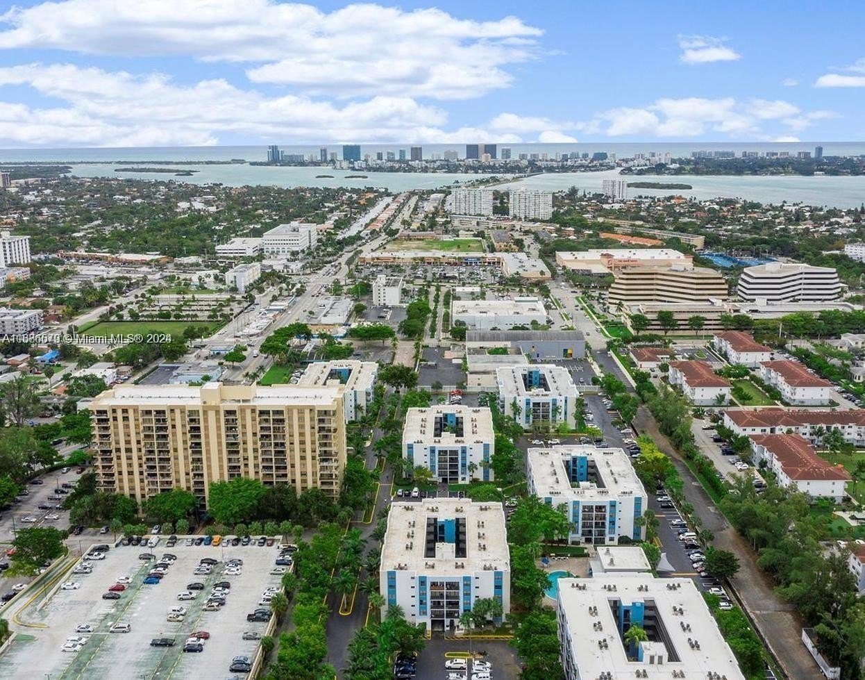 Condo 2BR 2BA - 1470 NE 123rd St, North Miami, FL