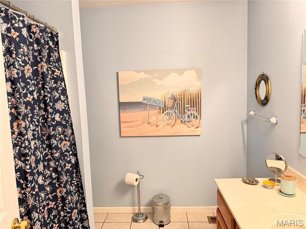 Single Family 2BR 1BA - 125 Oak Street, Farmington, MO