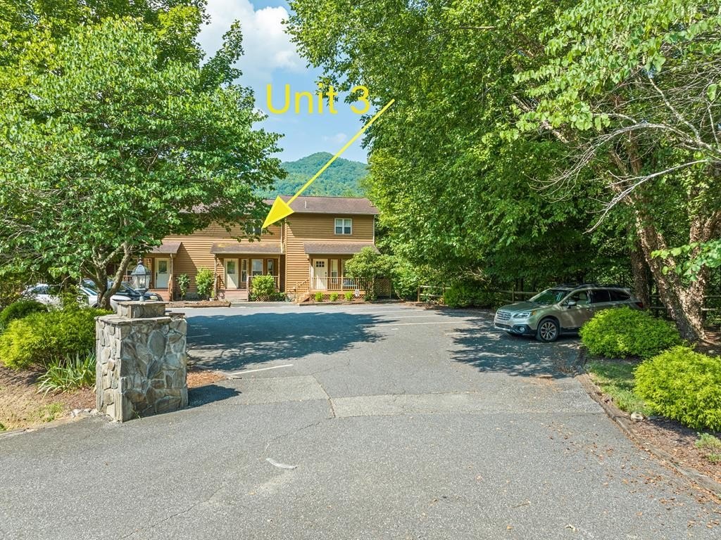 Single Family 2BR 3BA - 151 Country Club Drive #3, Whittier, NC