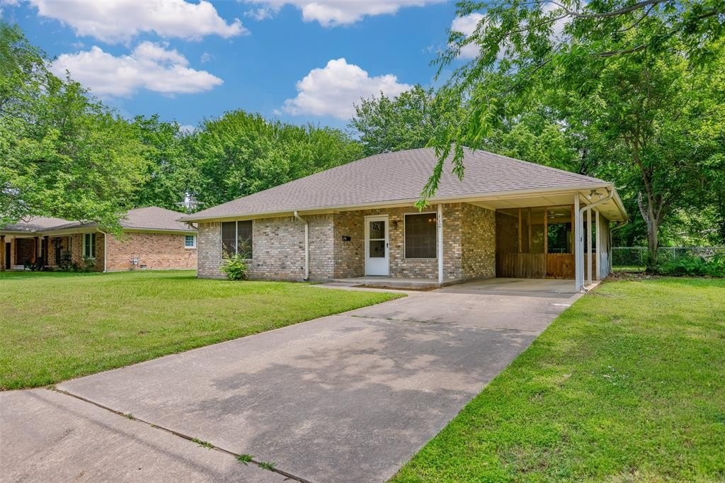 Single Family 3BR 2BA - 110 Pecan Street, Whitesboro, TX