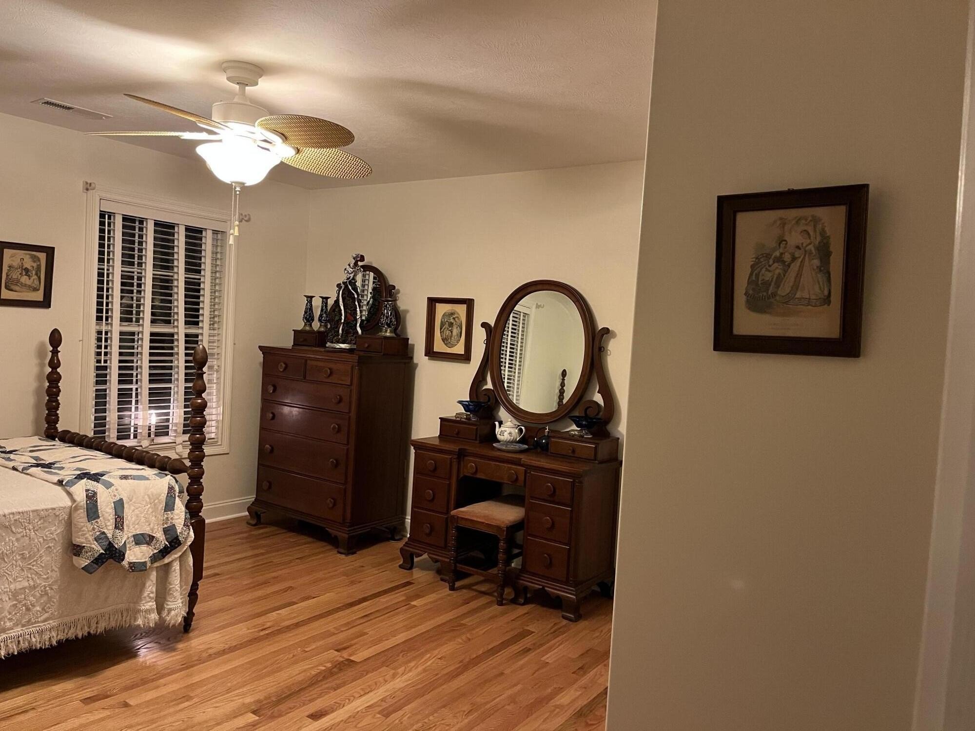 Single Family 5BR 5BA - 1109 Broughton Court, Morristown, TN