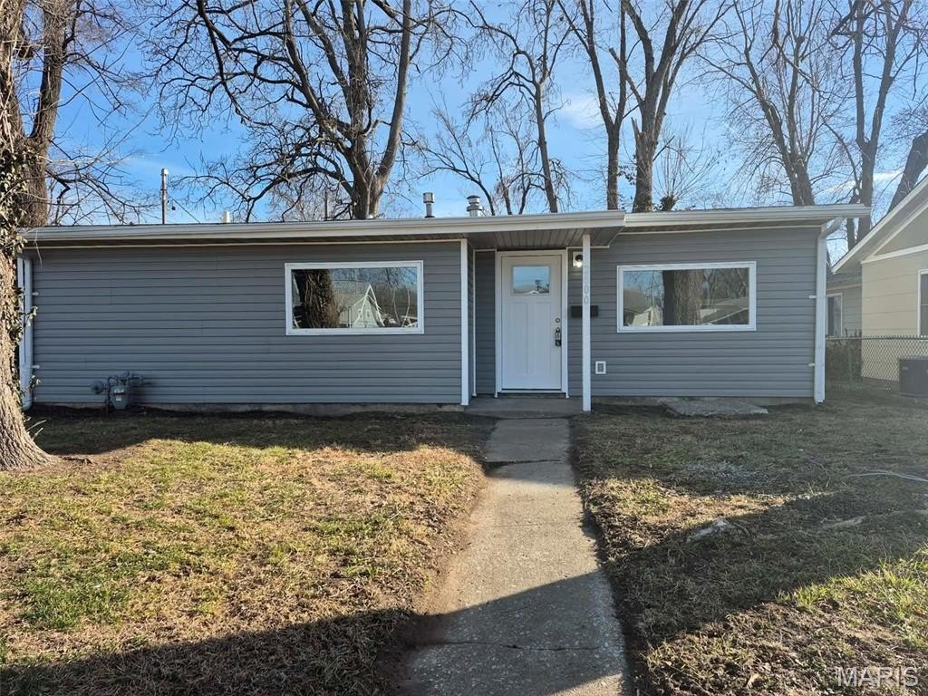 Single Family 3BR 1BA - 2800 Birch Avenue, Granite City, IL