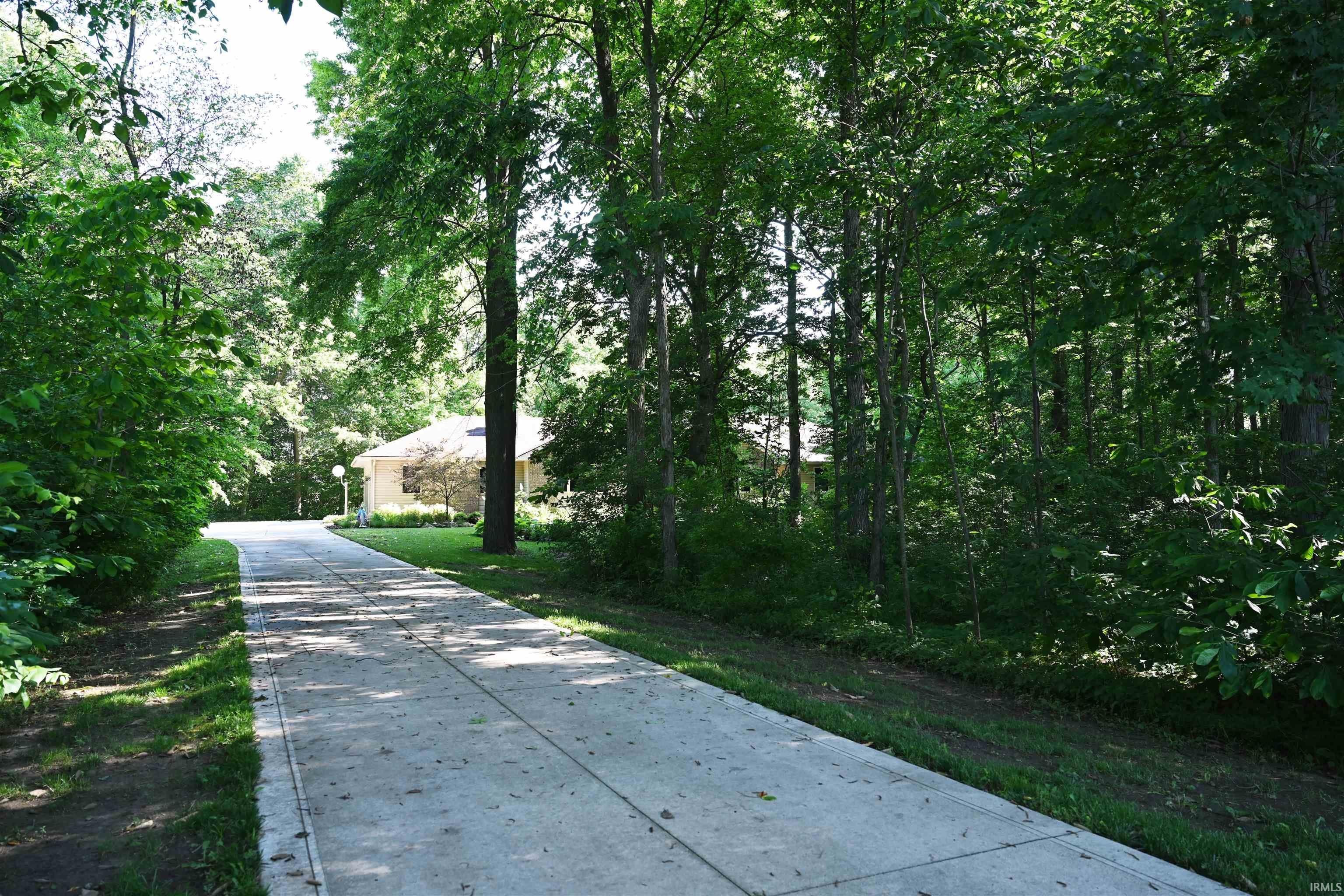 Single Family 4BR 3BA - 12405 Doty Road, New Haven, IN