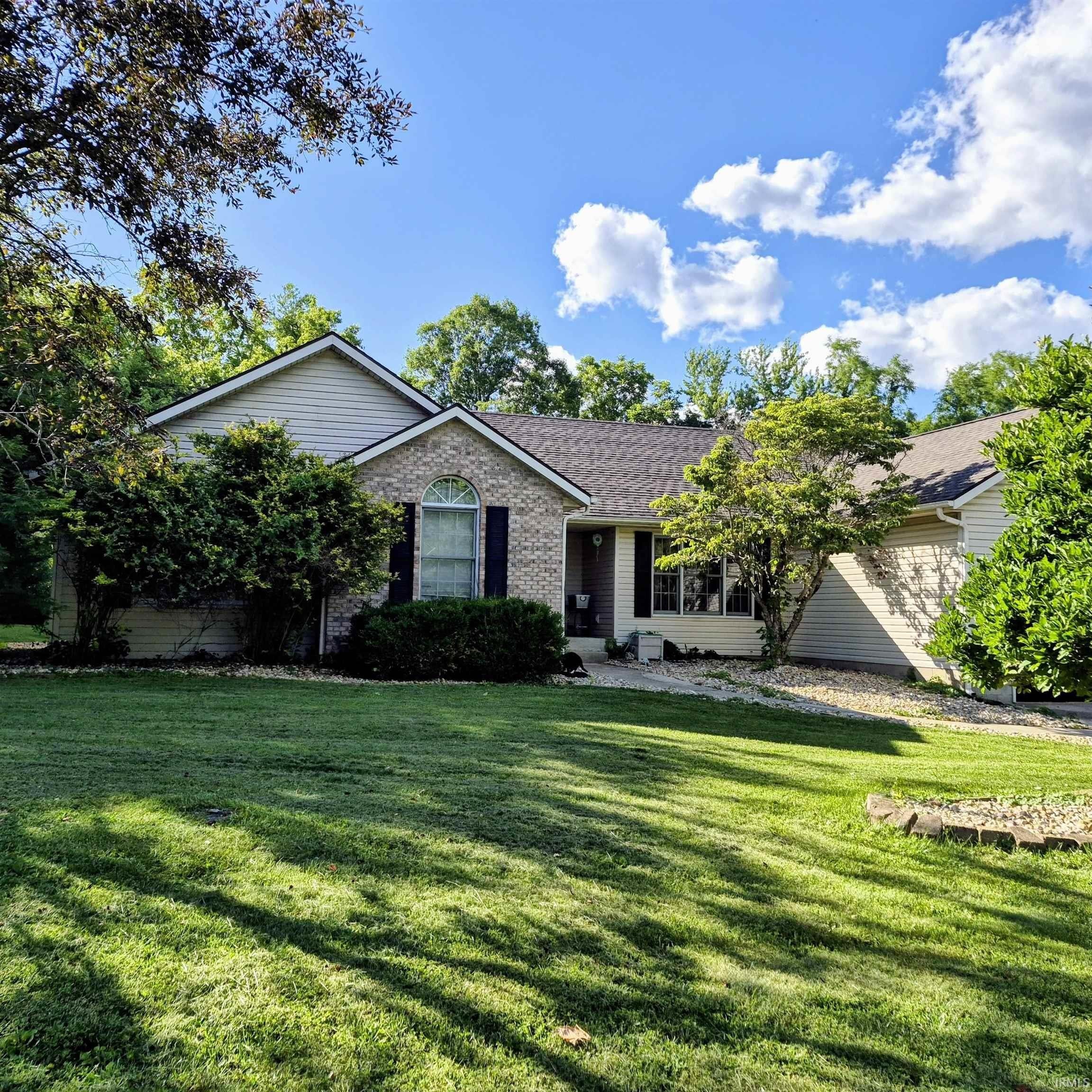 Single Family 4BR 3BA - 4236 S Darrell Drive, Bloomington, IN