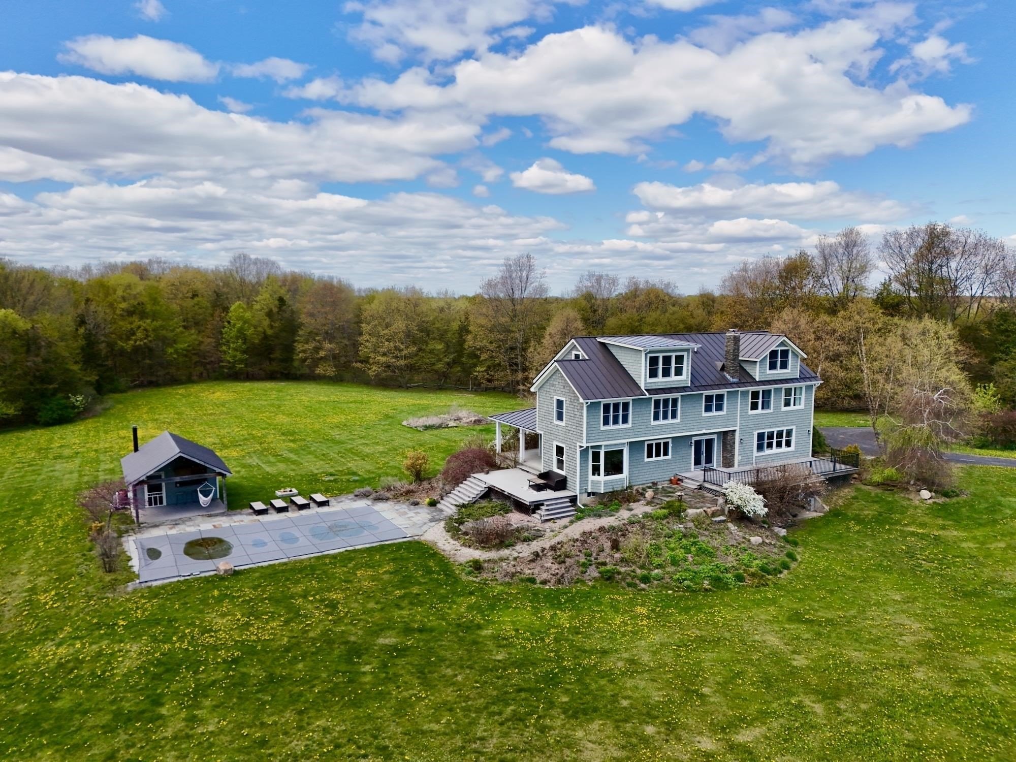 Single Family 3BR 6BA - 25 Ministry Lane, South Hero, VT