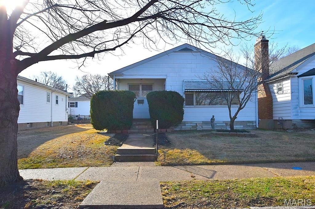 Single Family 4BR 2BA - 5642 Wilson Avenue, St Louis, MO