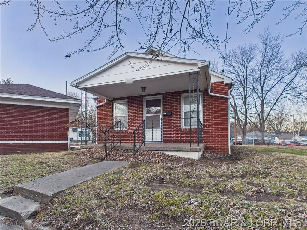 Single Family 1BR 1BA - 317 McRoberts Street, Out Of Area (LOBR), MO