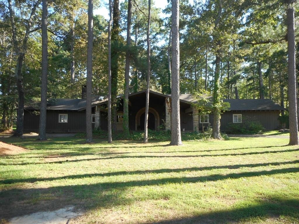 Single Family 3BR 4BA - 900 Machen Drive, Springhill, LA
