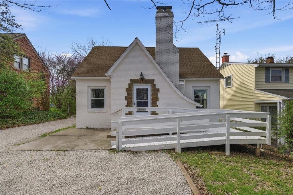 Single Family 3BR 1BA - 540 Lexington Ave, Mansfield, OH