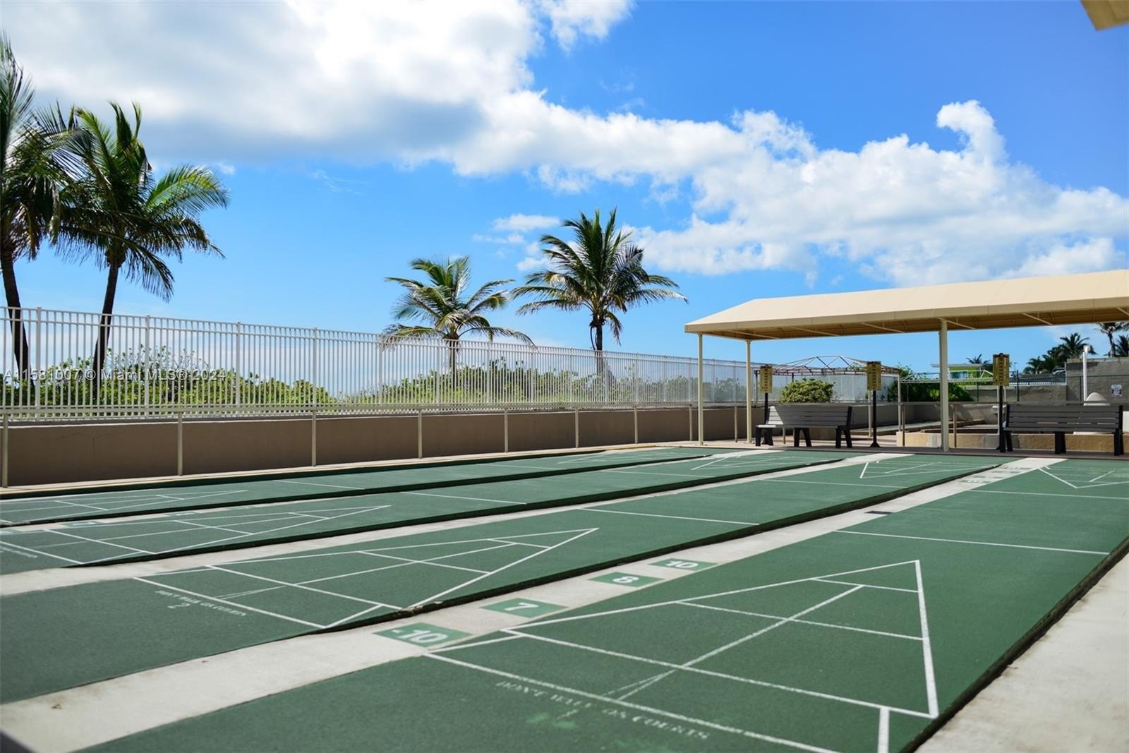 Condo 2BR 2BA - 1950 S Ocean Dr, Hallandale Beach, FL