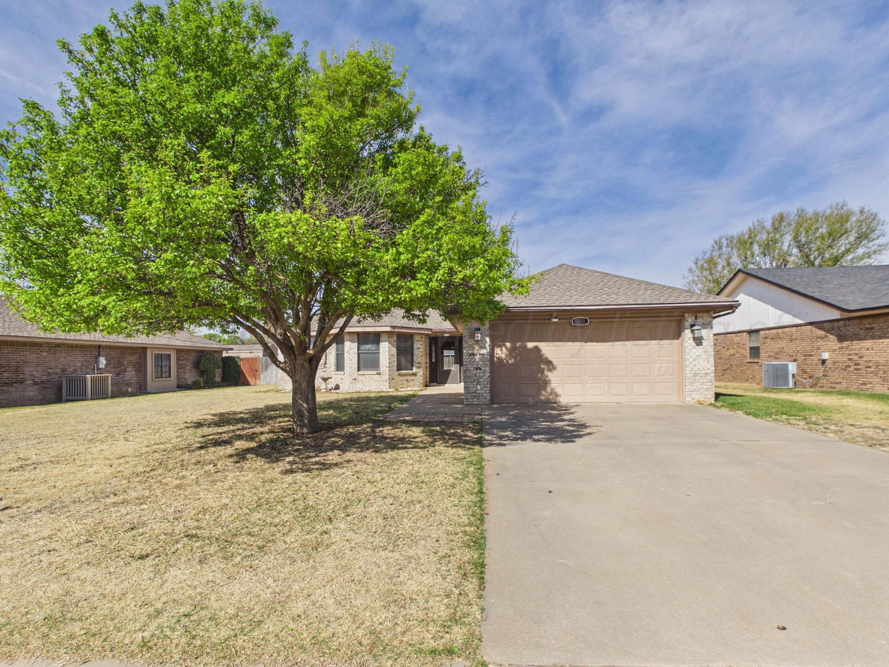 Single Family 3BR 2BA - 1621 N Christy St, Pampa, TX