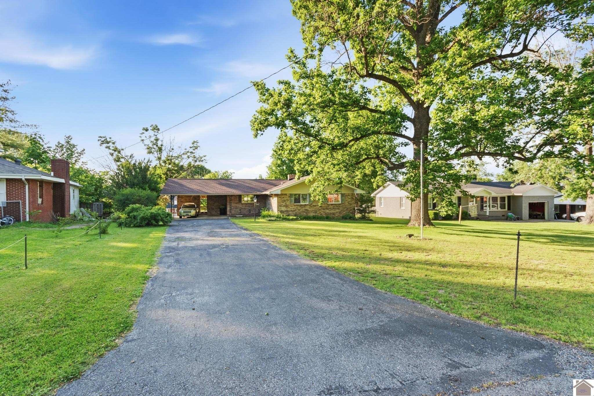 Single Family 3BR 3BA - 170 Hillsdale Street, Bardwell, KY