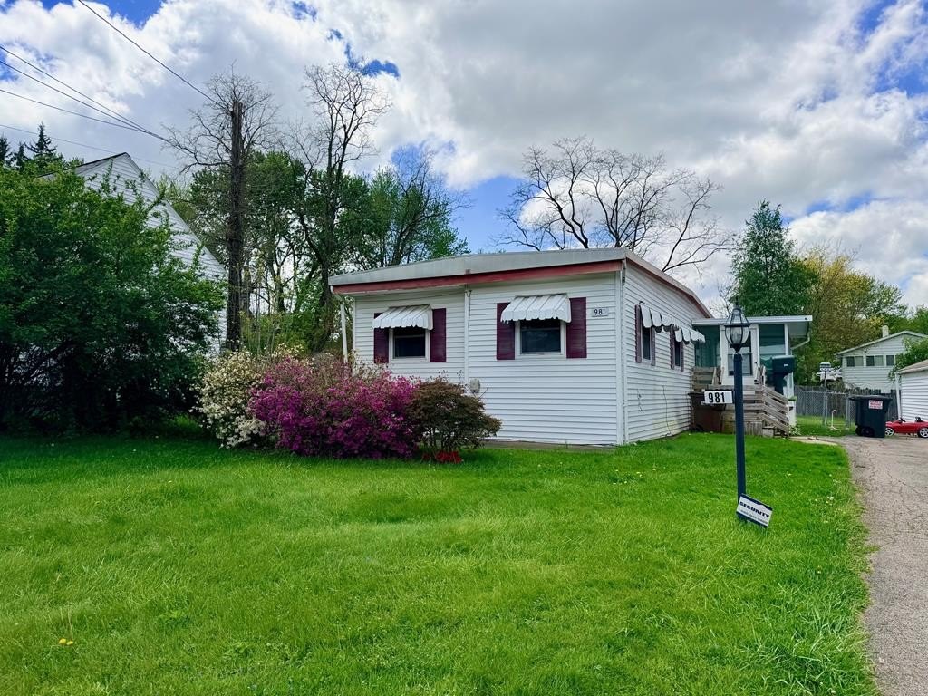 Manufactured Housing 3BR 1BA - 981 Benedict Ave, Mansfield, OH