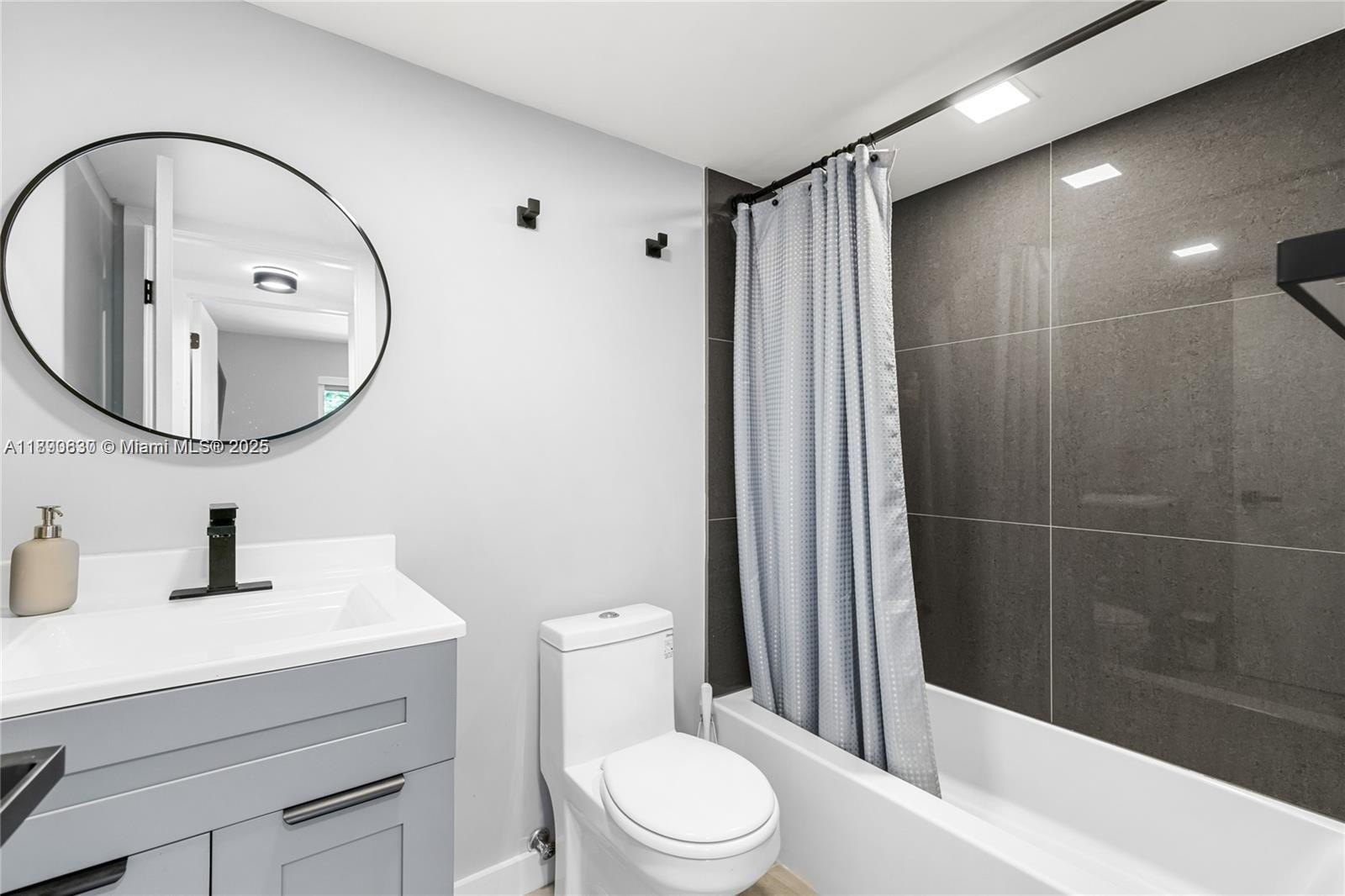 Condo 2BR 2BA - 10444 NW 30th Ct, Sunrise, FL