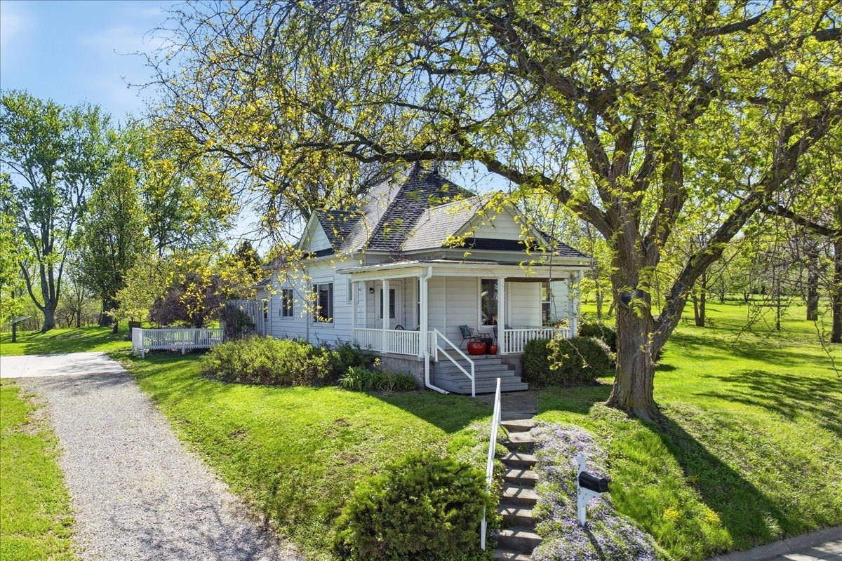 Single Family 2BR 1BA - 705 Harrison Street, Shenandoah, IA