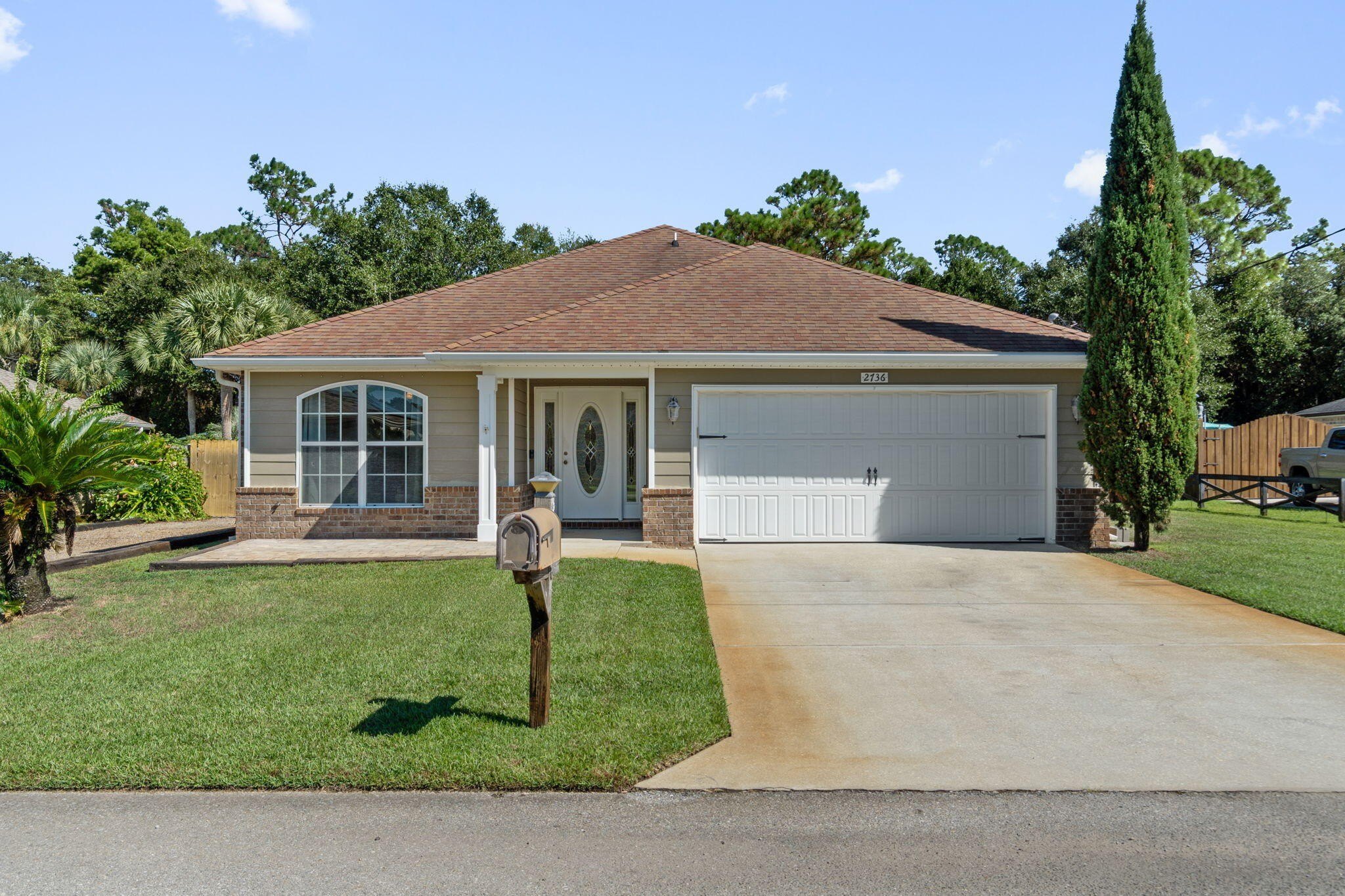 Single Family 3BR 2BA - 2736 Noah Jordan Road, Navarre, FL