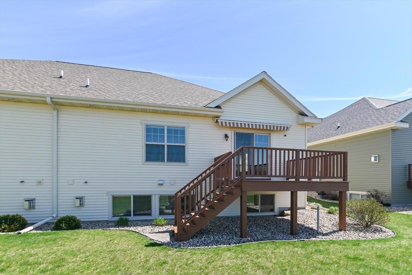 Condo 3BR 3BA - 6795 Village Walk Lane, Deforest, WI