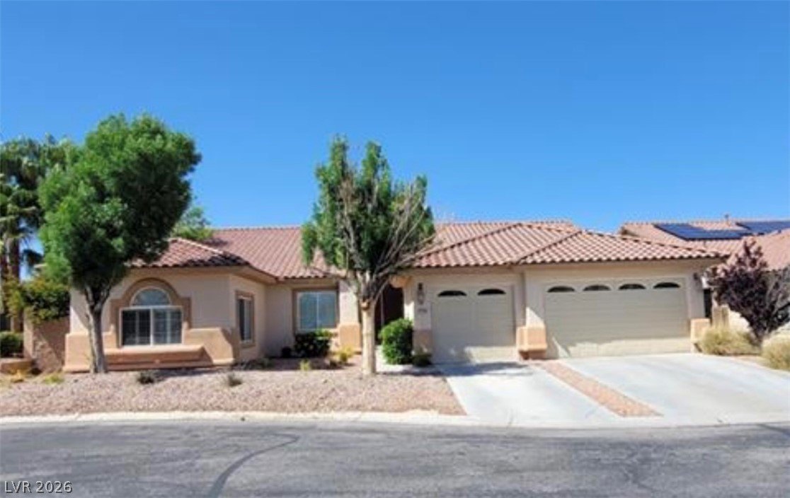 Single Family 4BR 4BA - 5718 San Florentine Avenue, Las Vegas, NV