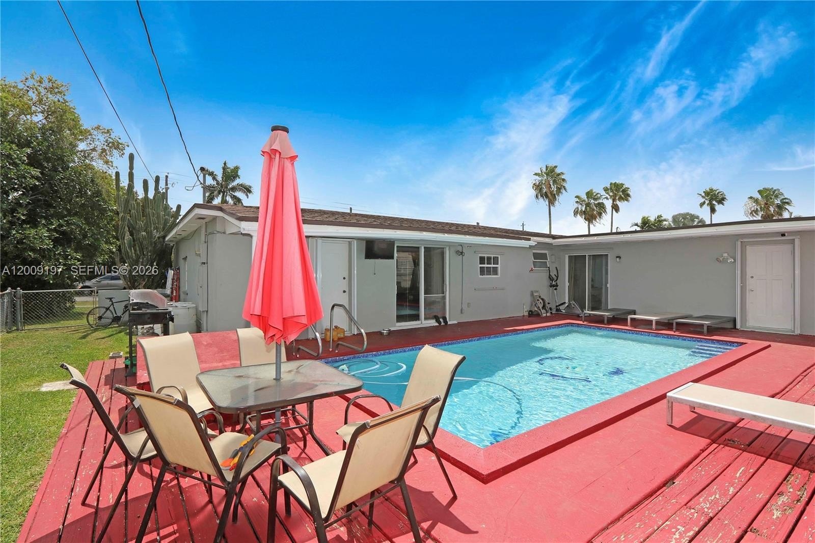 Single Family 3BR 2BA - 1762 NW 8th Ave, Homestead, FL