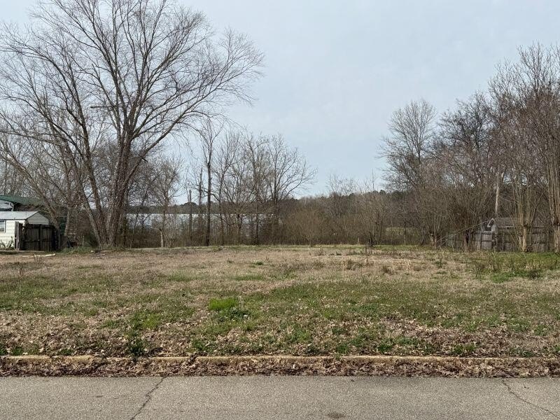 Single Family - 1108 Marquette, Tupelo, MS
