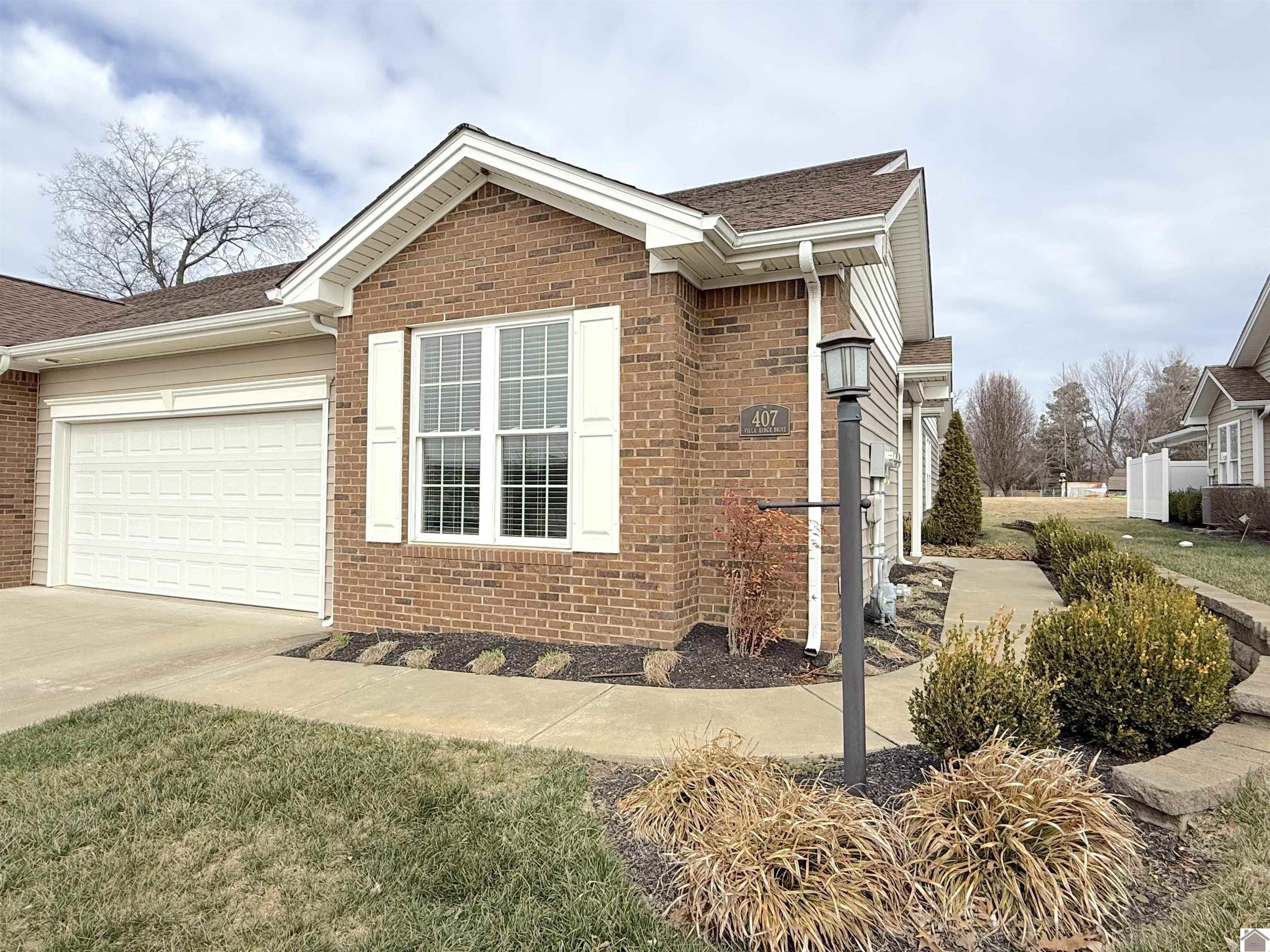 Condo 2BR 2BA - 407 Villa Ridge Drive, Paducah, KY
