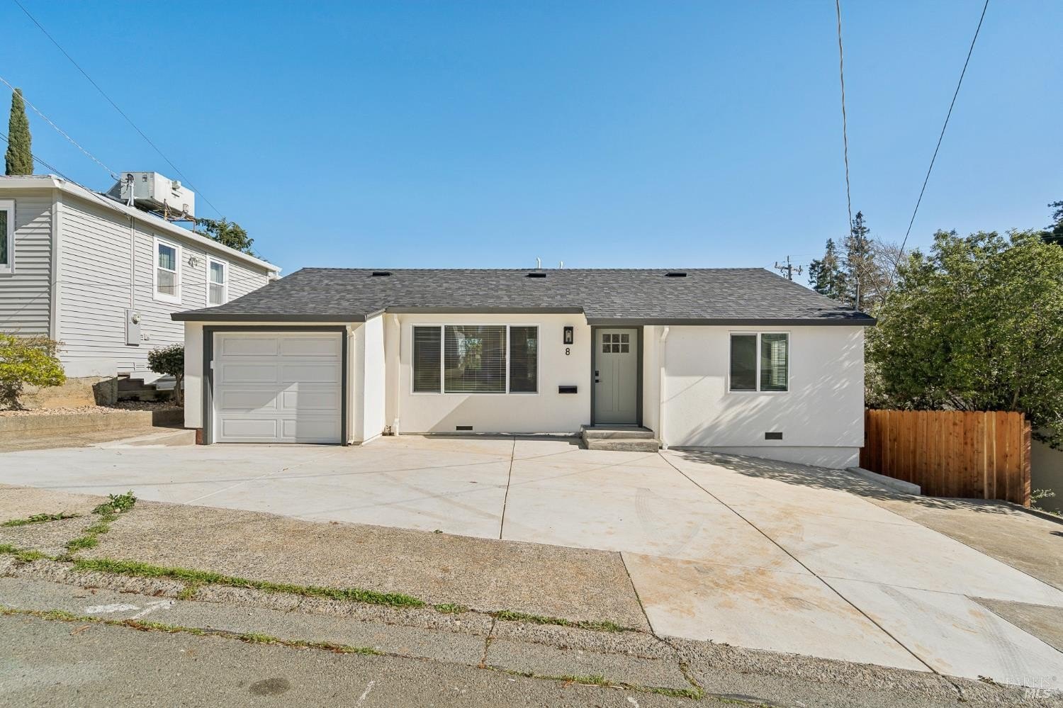 Single Family 2BR 1BA - 8 Corte Dorado Court, Benicia, CA