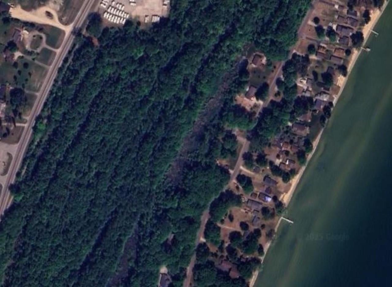 Single Family - V/L US 23, Tawas City, MI