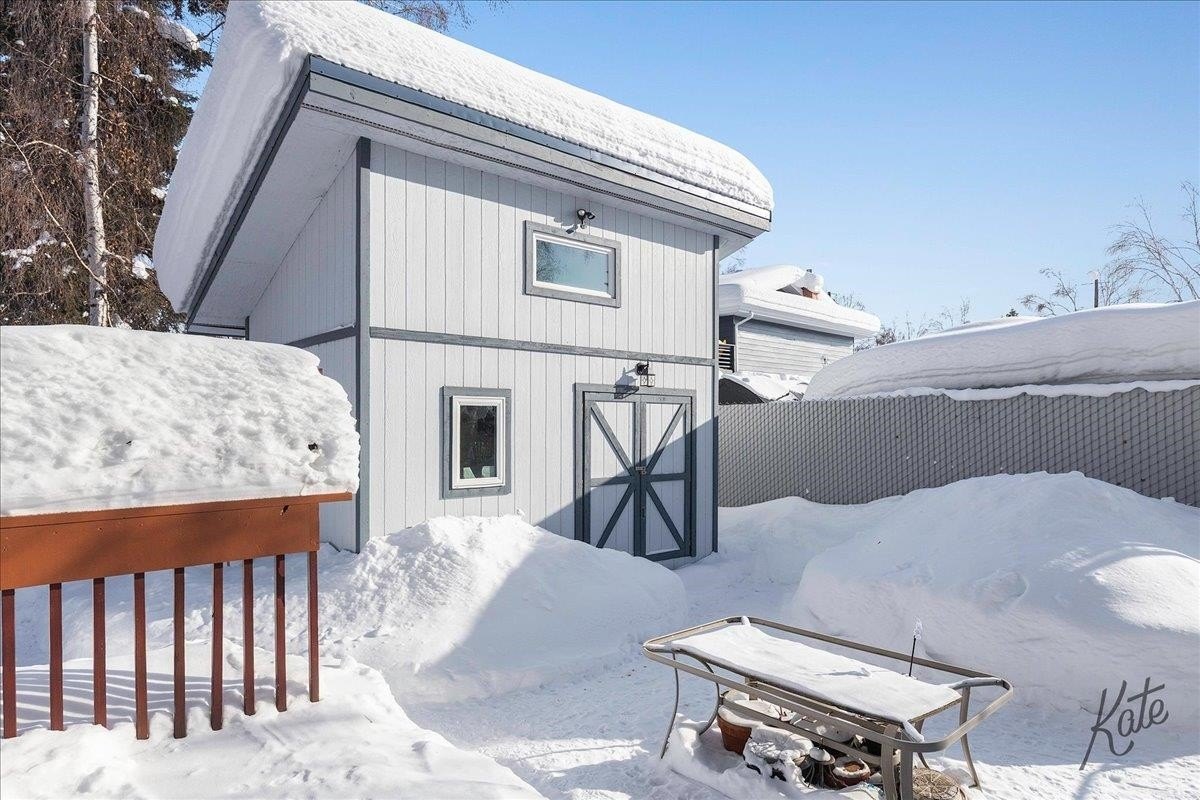 Single Family 4BR 3BA - 909 PARK DRIVE, Fairbanks, AK